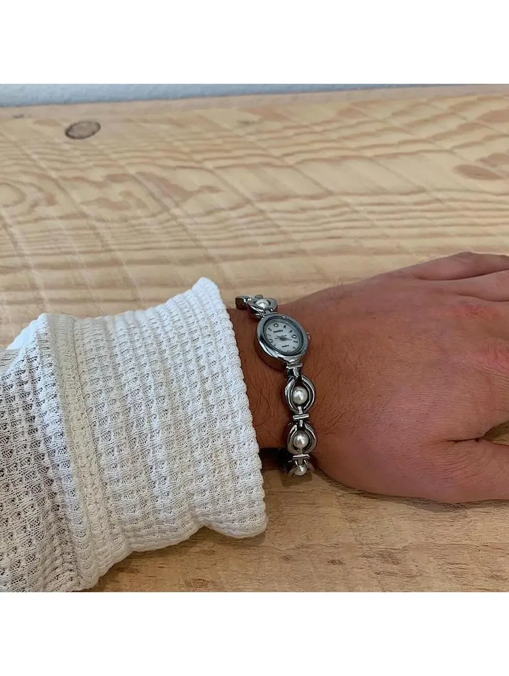Luxury Y2K style Silver round stainless steel quartz pearl stone charm watch